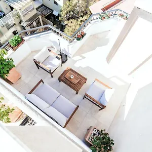 https://polo-apartaments-7a.es-andalucia.com